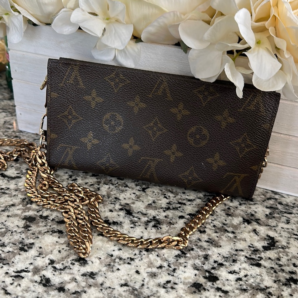 Louis Vuitton Pouch on Chain